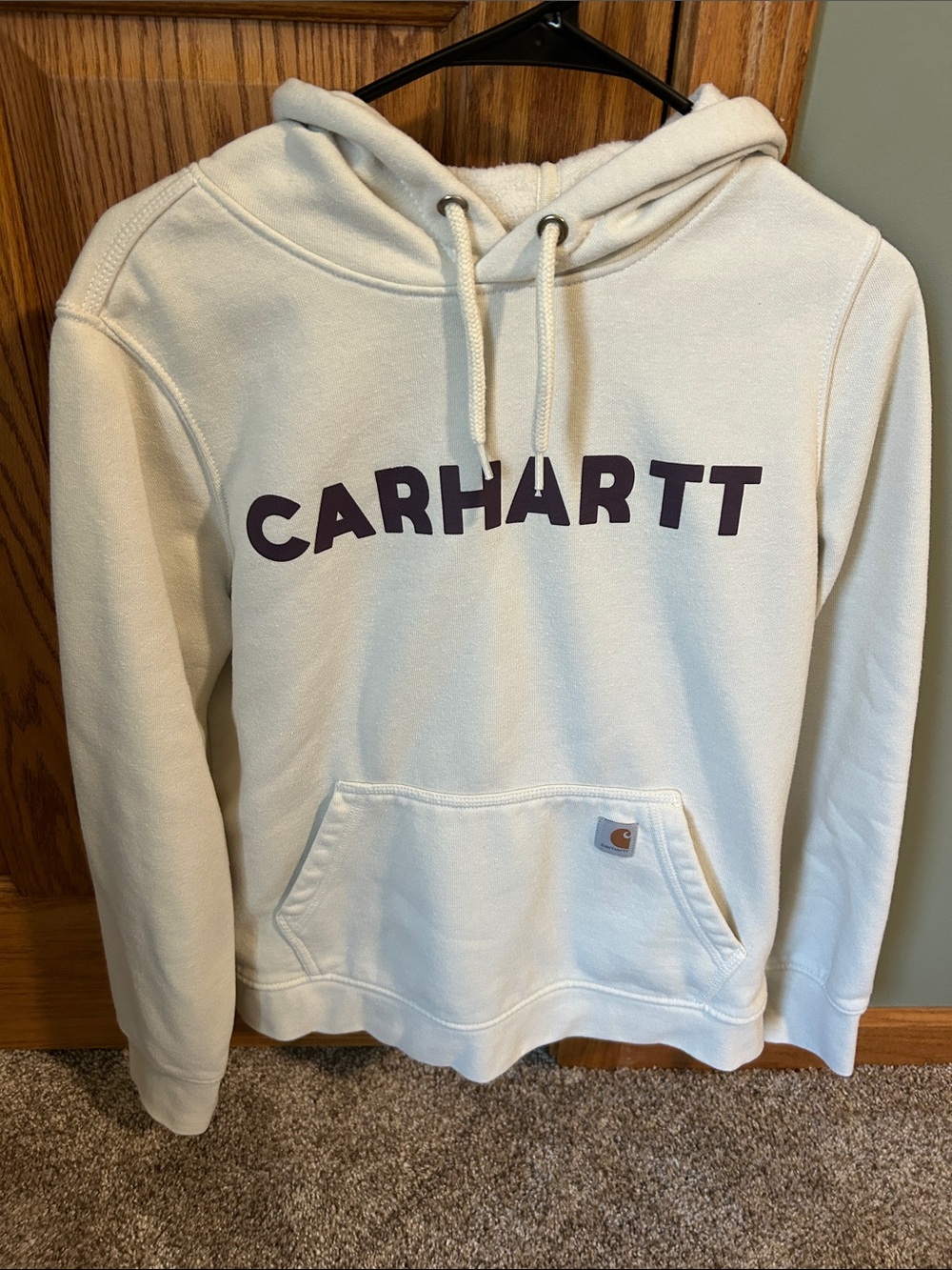Women’s Carhartt sweatshirt size M